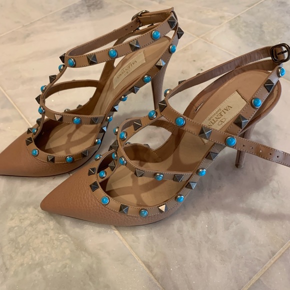 Valentino rockstud heels - Picture 2 of 5